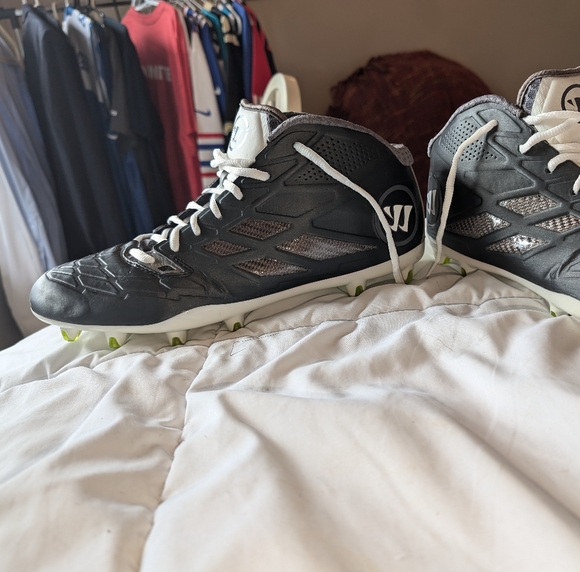 Warrior Burn 8.0 cleats - size 13 - Picture 2 of 9